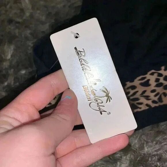 Beach joy bikini swim top size medium cheetah print - Picture 4 of 4